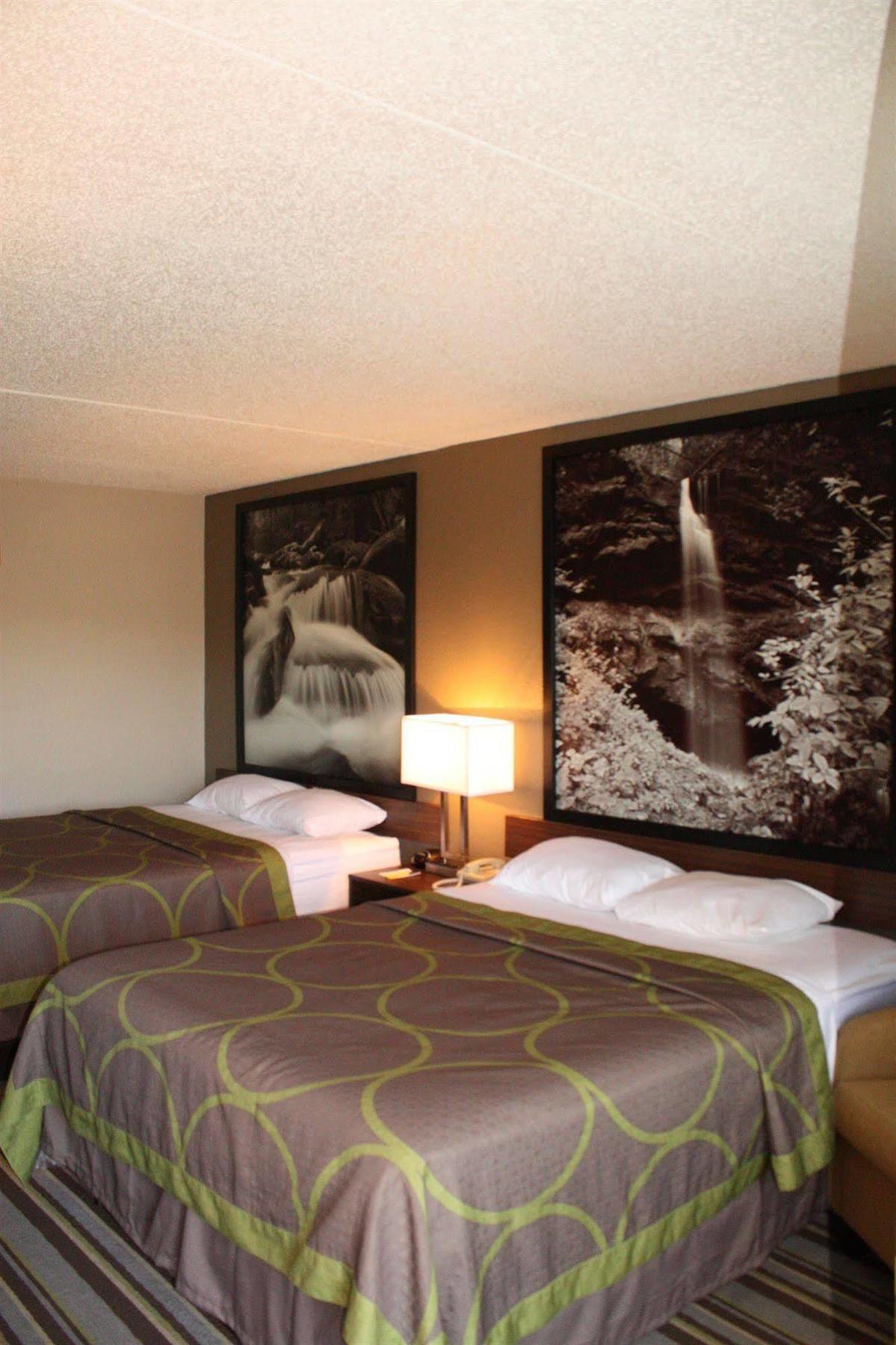 Super 8 By Wyndham Pigeon Forge-Emert St Exteriör bild