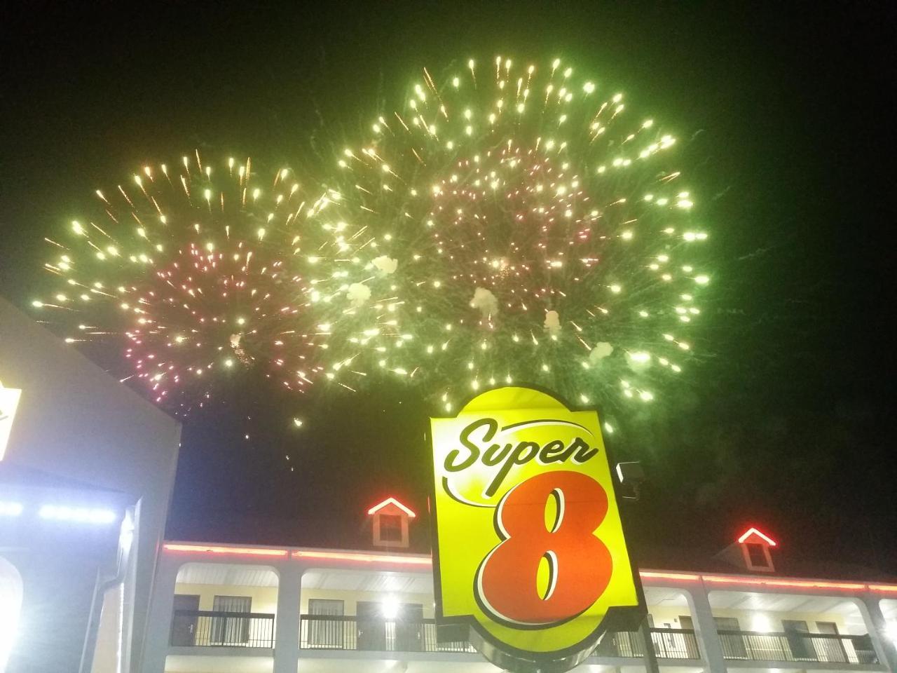 Super 8 By Wyndham Pigeon Forge-Emert St Exteriör bild