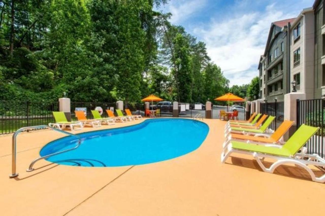 Super 8 By Wyndham Pigeon Forge-Emert St Exteriör bild